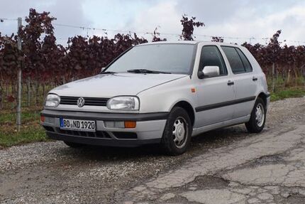 VW Golf 92.700 km 2.800 &euro; Friedrichshafen 88045