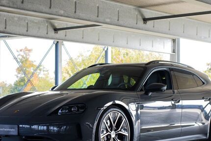 Porsche Taycan 8.800 km 123.880 &euro; Friedrichshafen 88045