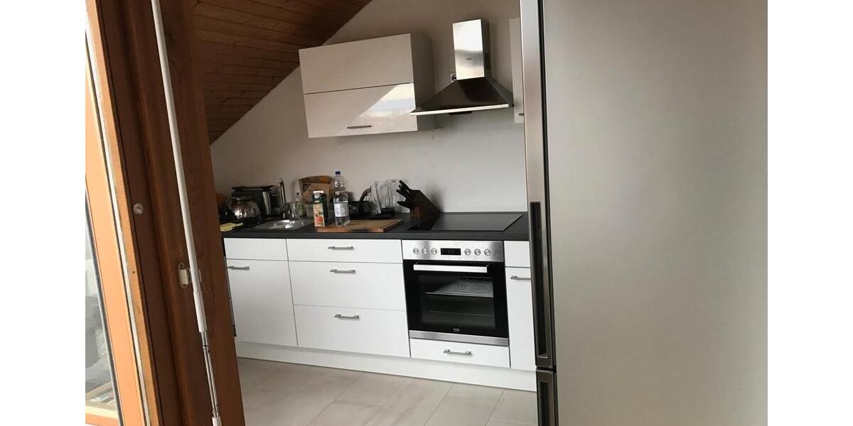 Dachgeschoßwohnung Immenstaad am Bodensee - 2.5 Zimmer, 98 m&sup2;, 1.450&euro; | Angebot:25367755