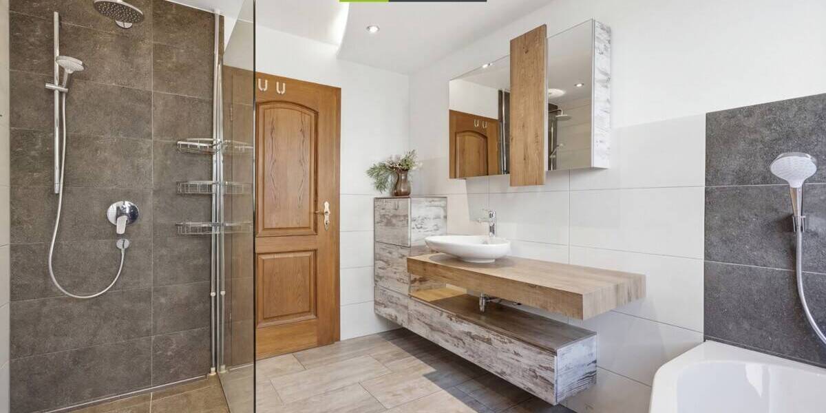 Etagenwohnung Immenstaad am Bodensee / Kippenhausen Kippenhausen - 5 Zimmer, 170 m&sup2;, 749.000&euro; | Angebot:25997895