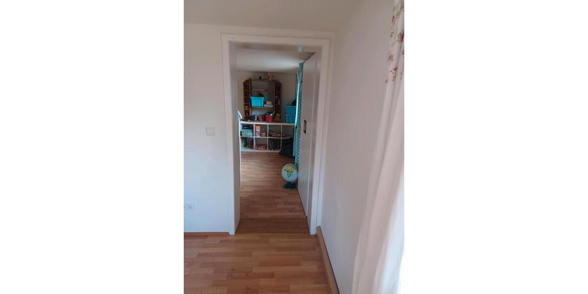 Bauernhaus, Landhaus Wilhelmsdorf - 7 Zimmer, 130 m&sup2;, 2.100&euro; | Angebot:25845678