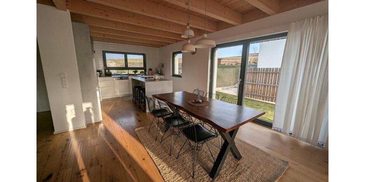 Einfamilienhaus Bergatreute - 5 Zimmer, 113 m&sup2;, 1.800&euro; | Angebot:25932098