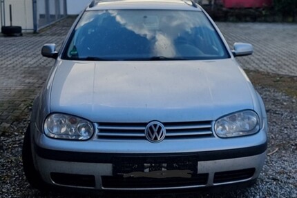 VW golf 4 300.000 km 1.200 &euro; Tettnang 88069