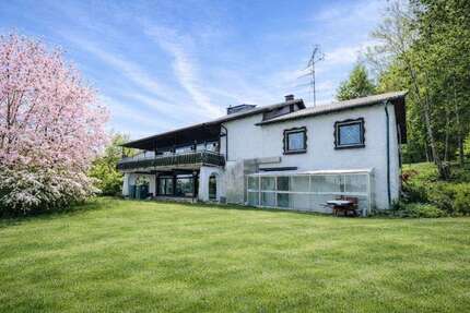 Haus Wilhelmsdorf - 6 Zimmer, 326 m&sup2;, 485.000&euro; | Angebot:23632382