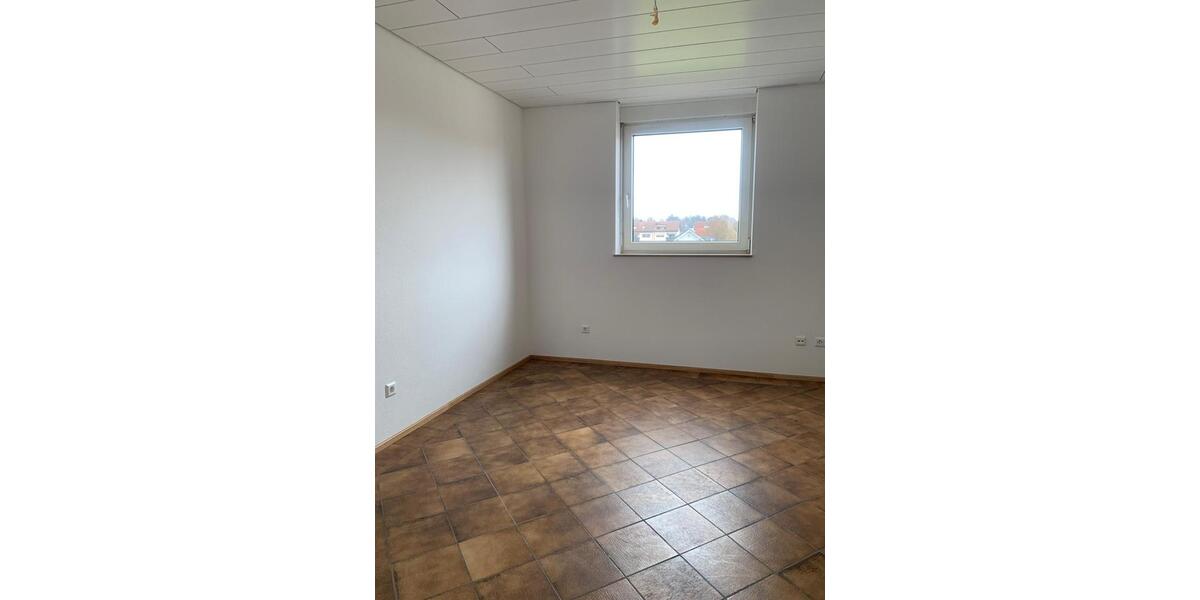 Dachgeschoßwohnung Friedrichshafen Allmannsweiler - 3 Zimmer, 100 m&sup2;, 1.280&euro; | Angebot:26325811