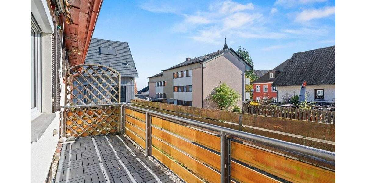 Mehrfamilienhaus, Wohnhaus Konstanz Allmannsdorf - 9 Zimmer, 217 m&sup2;, 940.000&euro; | Angebot:25731015