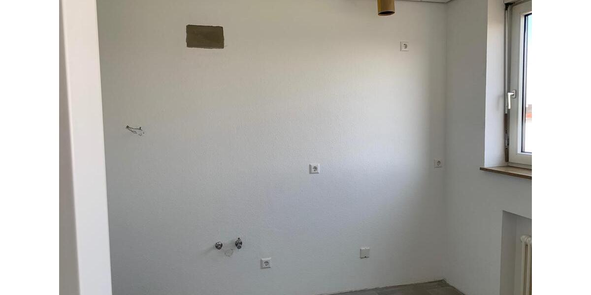 Dachgeschoßwohnung Friedrichshafen Allmannsweiler - 2 Zimmer, 84 m&sup2;, 1.075&euro; | Angebot:26325805