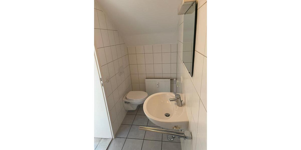 Dachgeschoßwohnung Neukirch - 1 Zimmer, 29 m&sup2;, 390&euro; | Angebot:26611904