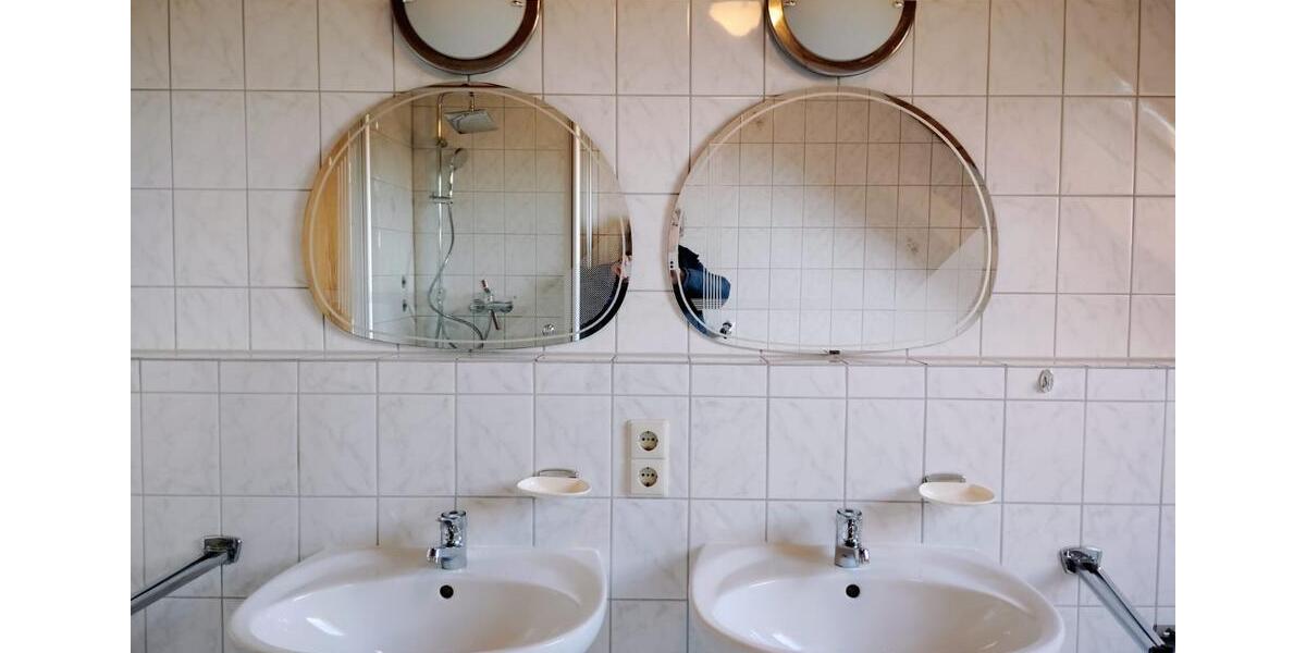 Dachgeschoßwohnung Baienfurt - 3 Zimmer, 75 m&sup2;, 1.270&euro; | Angebot:25300082