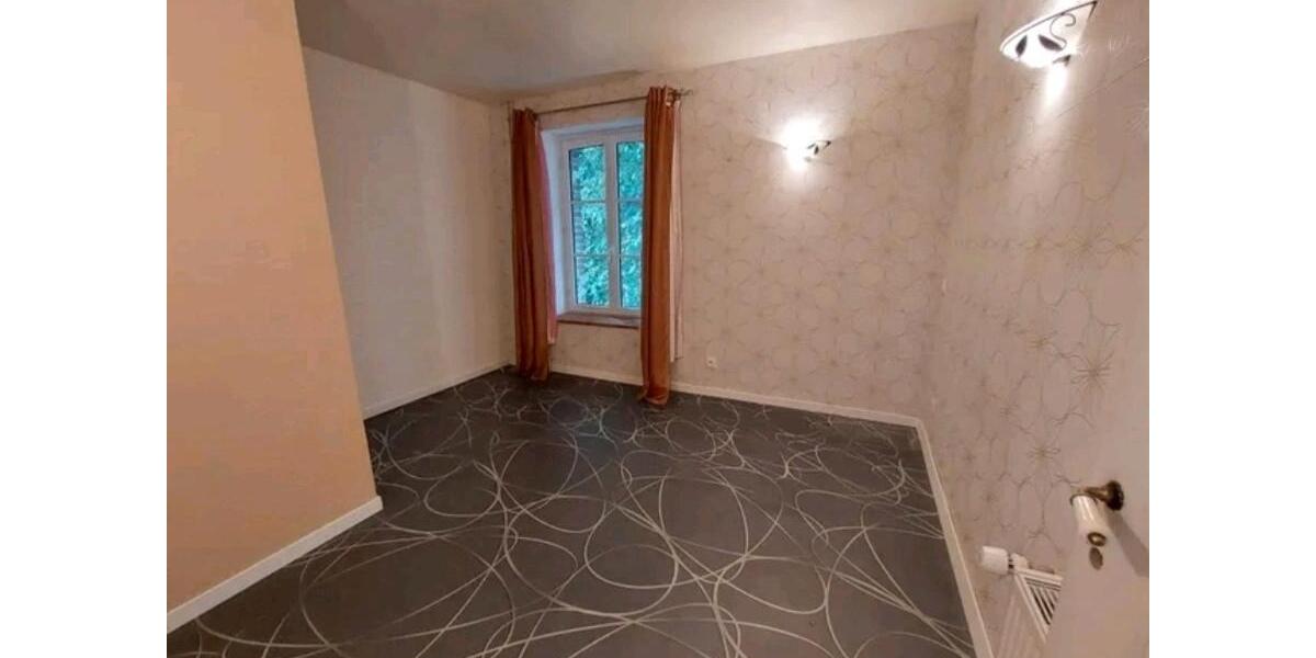 Einfamilienhaus Friedrichshafen Ailingen - 9 Zimmer, 241 m&sup2;, 360.000&euro; | Angebot:25922003