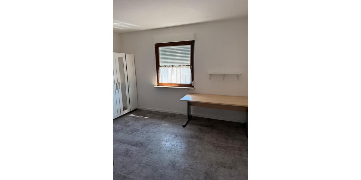 Etagenwohnung Friedrichshafen Allmannsweiler - 6 Zimmer, 160 m&sup2;, 620&euro; | Angebot:27600653