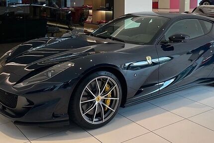Ferrari 812 2.900 km 354.000 &euro; Friedrichshafen 88045