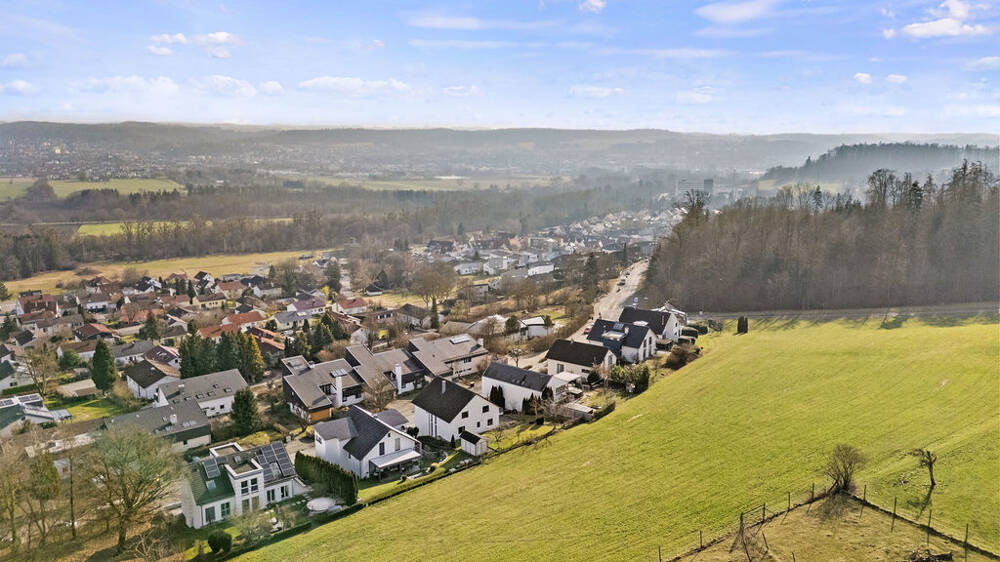 Einfamilienhaus Berg Vorberg - 7 Zimmer, 237 m&sup2;, 1.090.000&euro; | Angebot:25663671