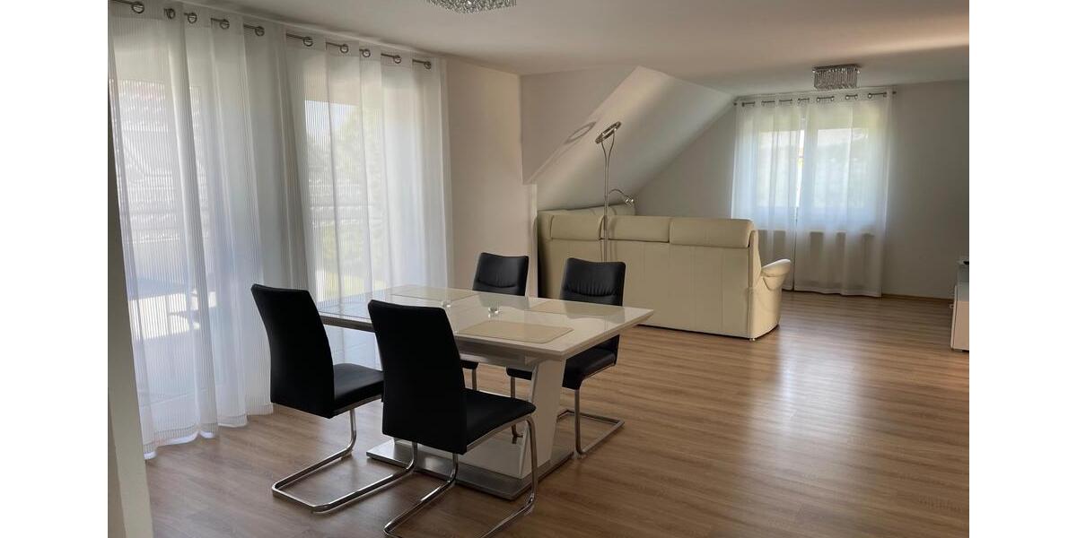 Dachgeschoßwohnung Friedrichshafen Ailingen - 3 Zimmer, 90 m&sup2;, 1.400&euro; | Angebot:26662137