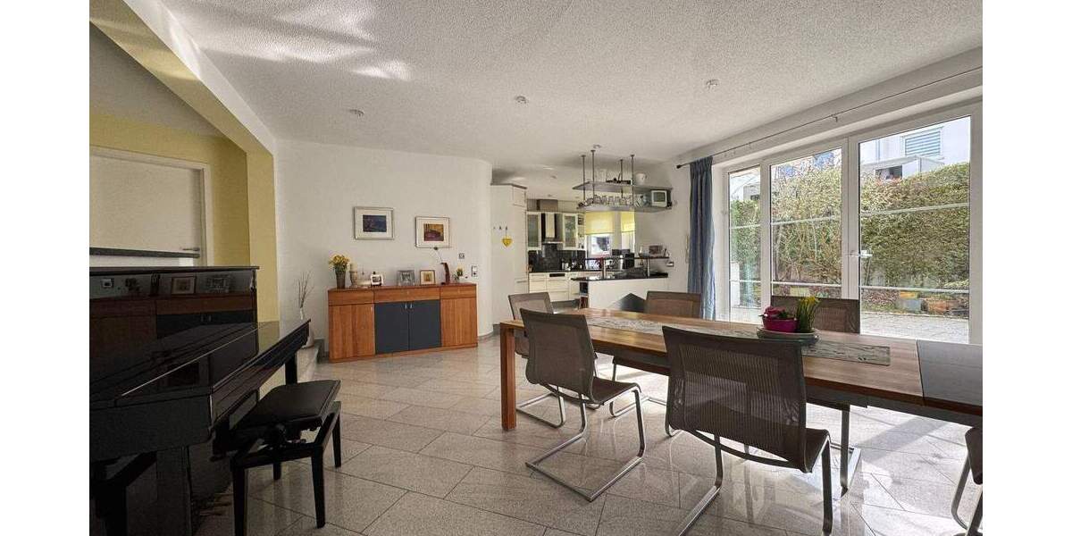 Einfamilienhaus Bermatingen - 6 Zimmer, 290 m&sup2;, 1.250.000&euro; | Angebot:25909500