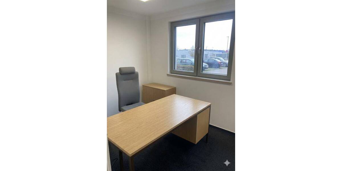 Gewerbeobjekt Ravensburg Weststadt - 8 Zimmer, 269 m&sup2;, 4.024&euro; | Angebot:25996555