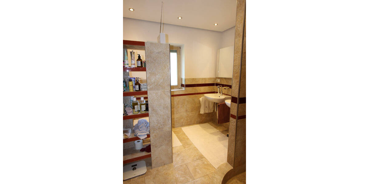 Mehrfamilienhaus, Wohnhaus Waldburg - 1 Zimmer, 400 m&sup2;, 1.938.000&euro; | Angebot:25682937