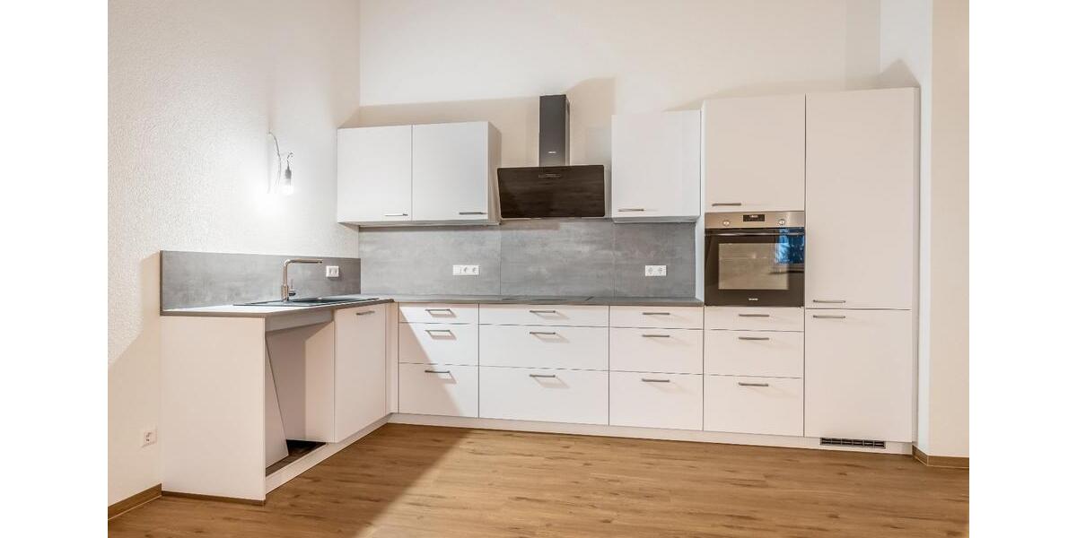 Dachgeschoßwohnung Markdorf - 4 Zimmer, 102 m&sup2;, 1.728&euro; | Angebot:25637932