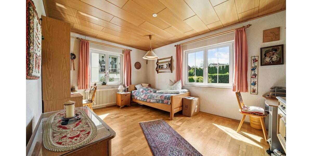Mehrfamilienhaus, Wohnhaus Friedrichshafen / Fischbach Bodensee Fischbach - 9 Zimmer, 208 m&sup2;, 845.000&euro; | Angebot:26740654