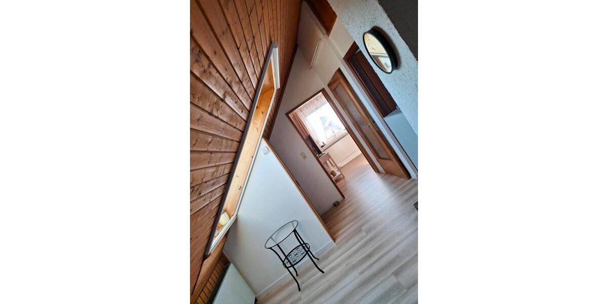 Dachgeschoßwohnung Salem - 3 Zimmer, 45 m&sup2;, 880&euro; | Angebot:25824879