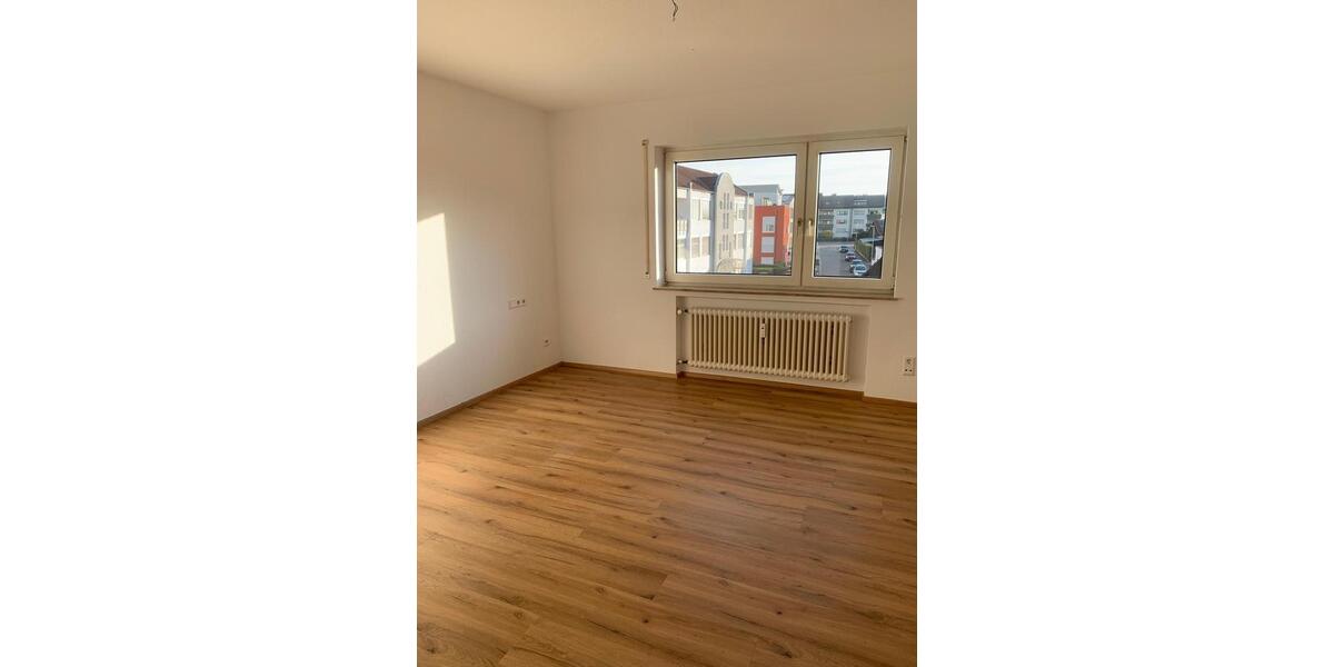 Etagenwohnung Friedrichshafen Allmannsweiler - 3 Zimmer, 94 m&sup2;, 1.090&euro; | Angebot:25942006