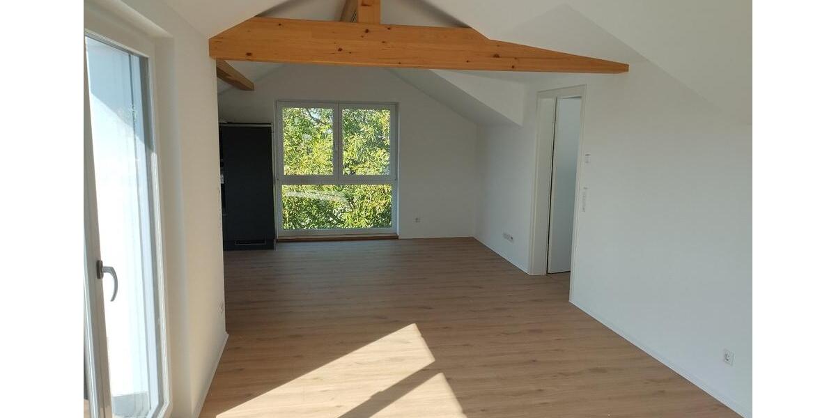 Dachgeschoßwohnung Baienfurt - 2.5 Zimmer, 68 m&sup2;, 950&euro; | Angebot:26025494