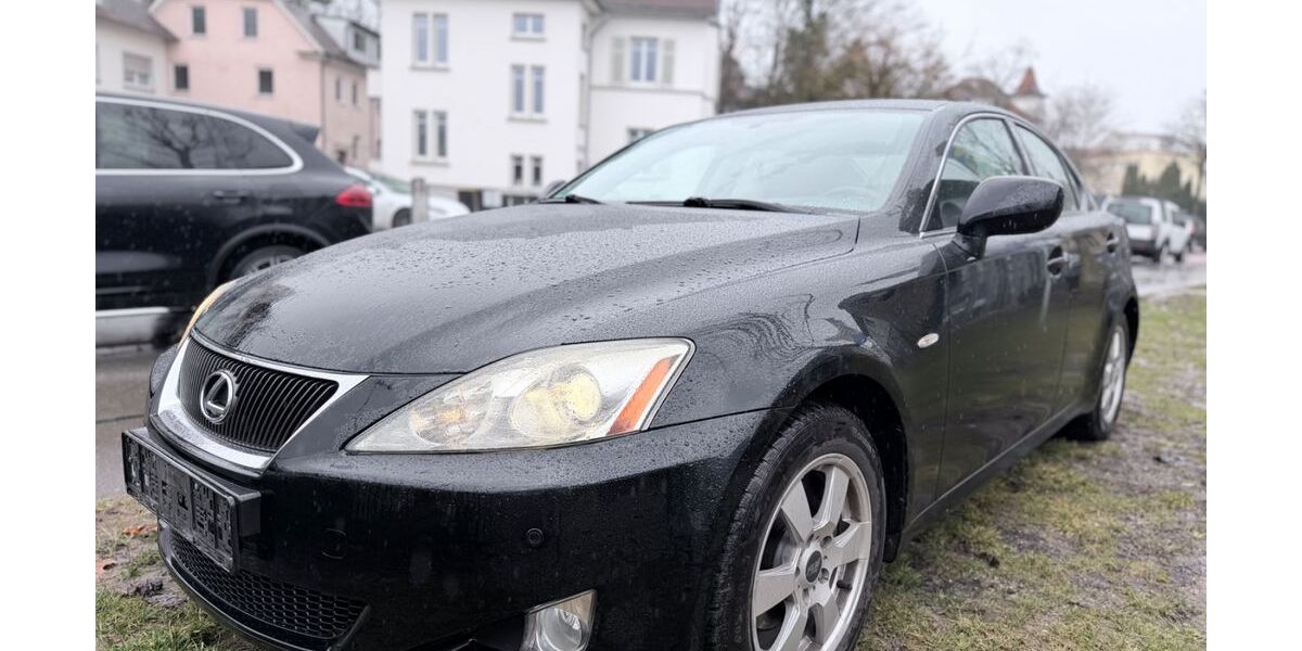 Lexus IS 220 200.000 km 4.600 &euro; Friedrichshafen 88048