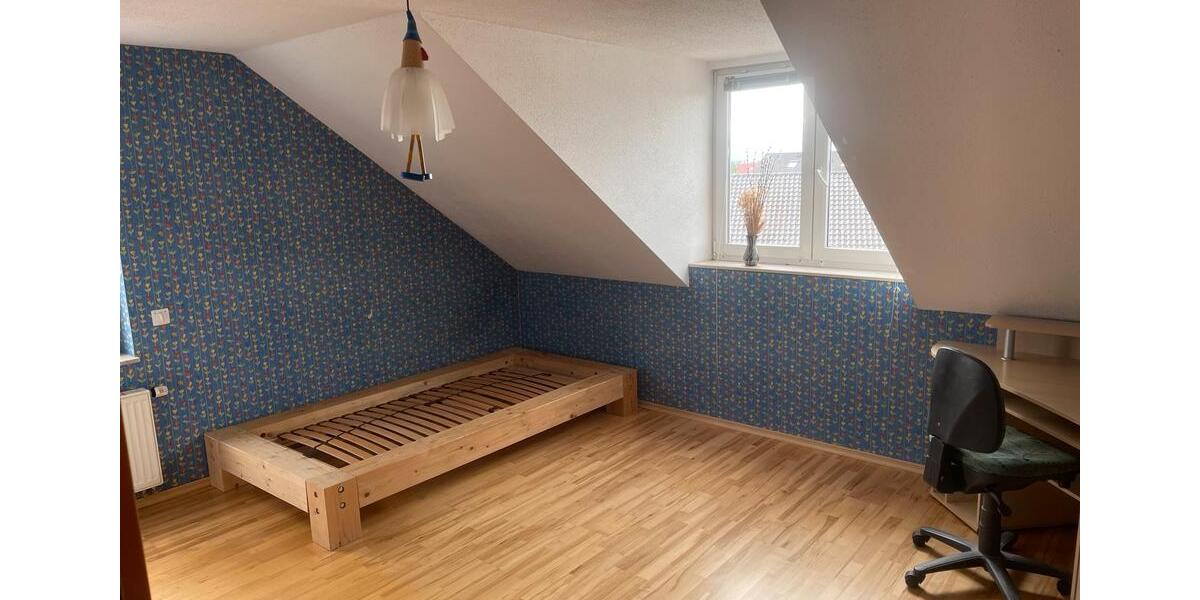 Dachgeschoßwohnung Friedrichshafen Ailingen - 6 Zimmer, 599.000&euro; | Angebot:21174379