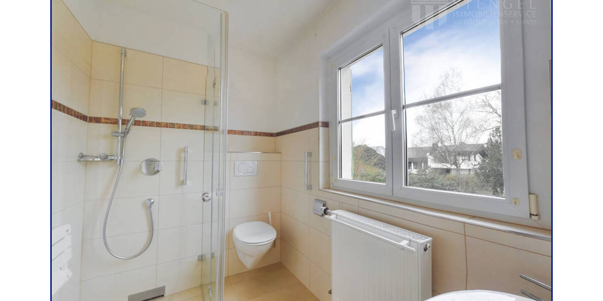 Einfamilienhaus Langenargen - 7 Zimmer, 134 m&sup2;, 695.000&euro; | Angebot:26203866