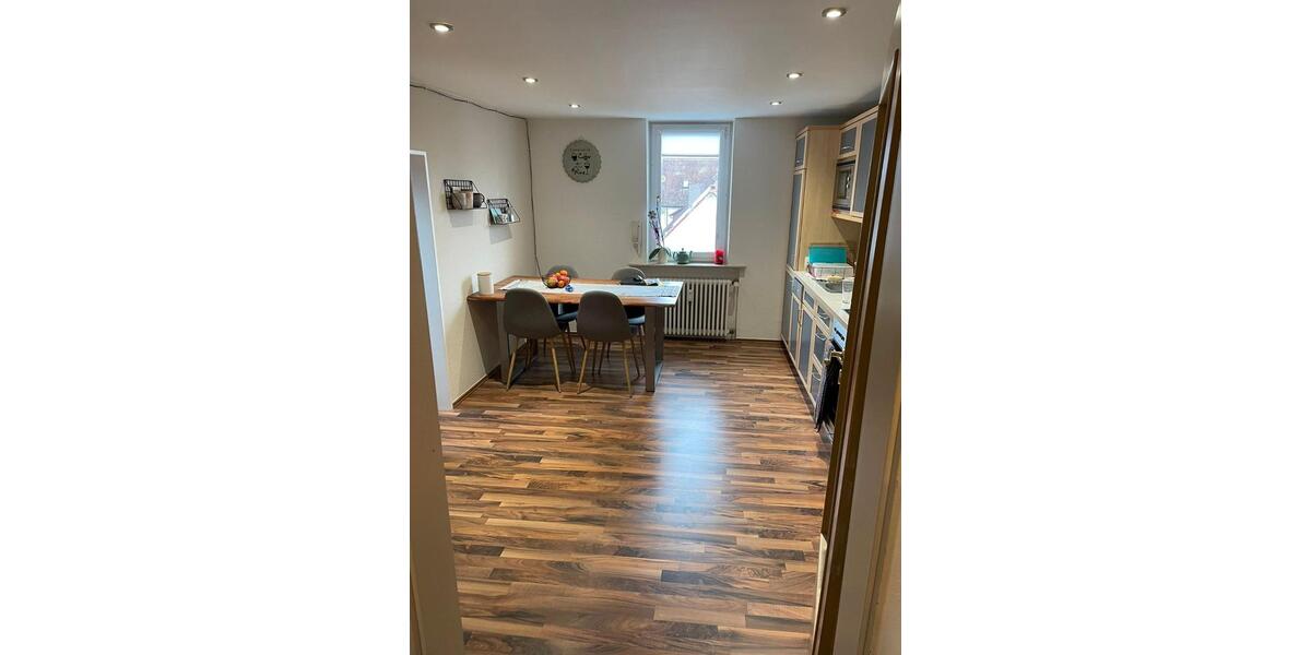 Dachgeschoßwohnung Salem - 2.5 Zimmer, 85 m&sup2;, 880&euro; | Angebot:26447018