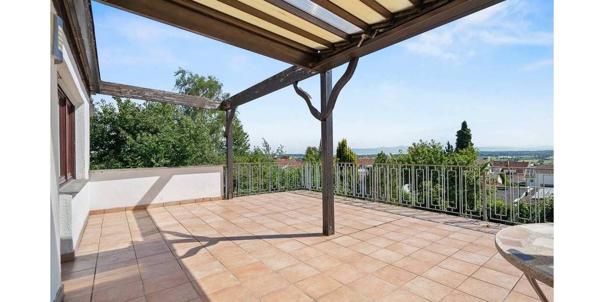 Einfamilienhaus Markdorf - 7 Zimmer, 230 m&sup2;, 855.000&euro; | Angebot:25679735