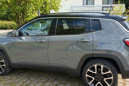 Jeep Compass 74.500 km 15.490 &euro; Friedrichshafen 88046