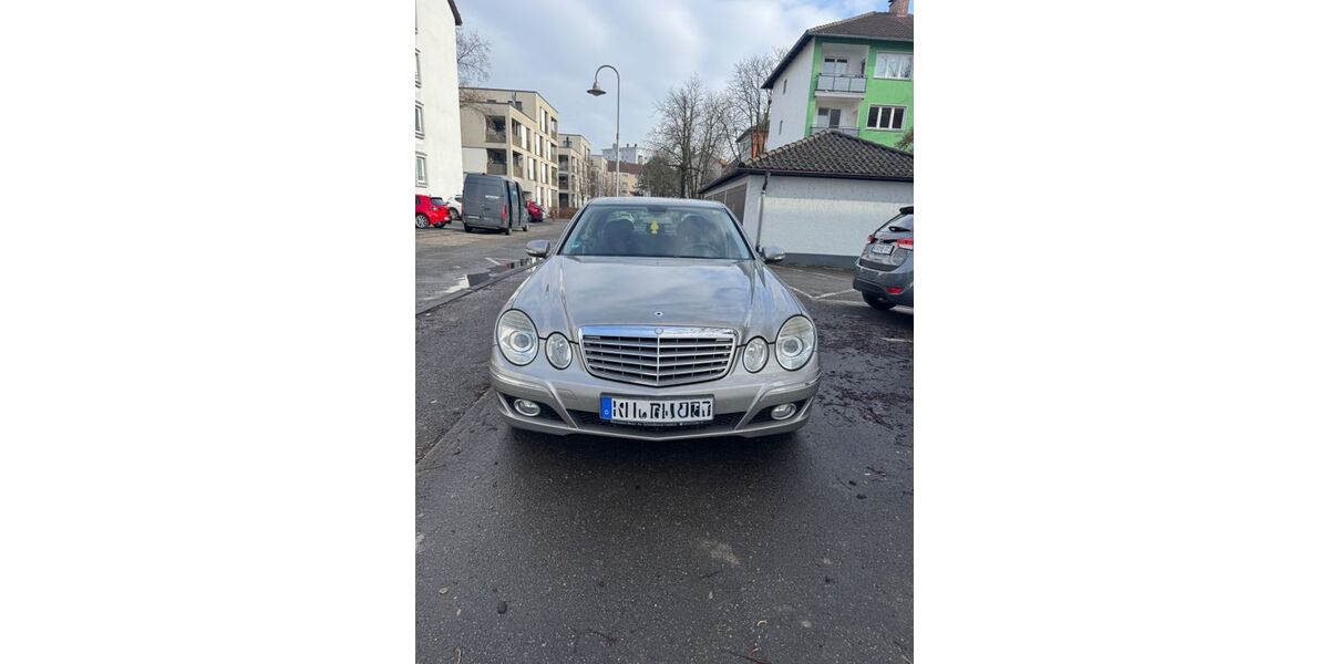 Mercedes-Benz E 200 199.000 km 4.700 &euro; Konstanz 78467