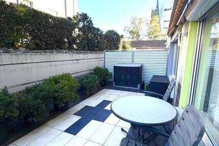 Wohnung Friedrichshafen Hofen - 2.5 Zimmer, 65 m&sup2;, 1.000&euro; | Angebot:27742452