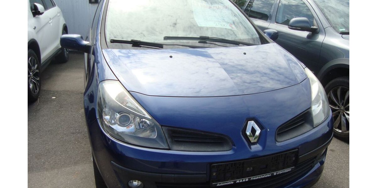 Renault Clio 90.000 km 2.900 &euro; Friedrichshafen 88048