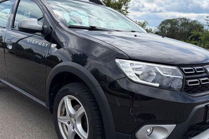 Dacia Sandero 126.000 km 6.950 &euro; Friedrichshafen 88048