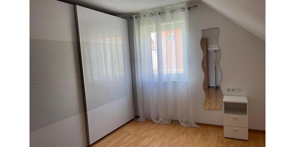 Dachgeschoßwohnung Friedrichshafen Ailingen - 3 Zimmer, 90 m&sup2;, 1.400&euro; | Angebot:26662137