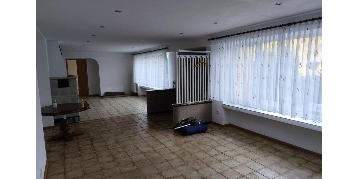 Mehrfamilienhaus, Wohnhaus Überlingen - 14 Zimmer, 326 m&sup2;, 299.000&euro; | Angebot:25219742