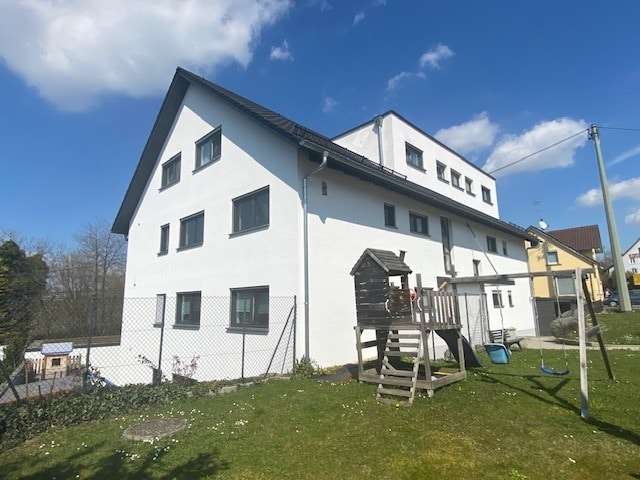 Etagenwohnung Oberteuringen - 4 Zimmer, 98 m&sup2;, 460.000&euro; | Angebot:27023056