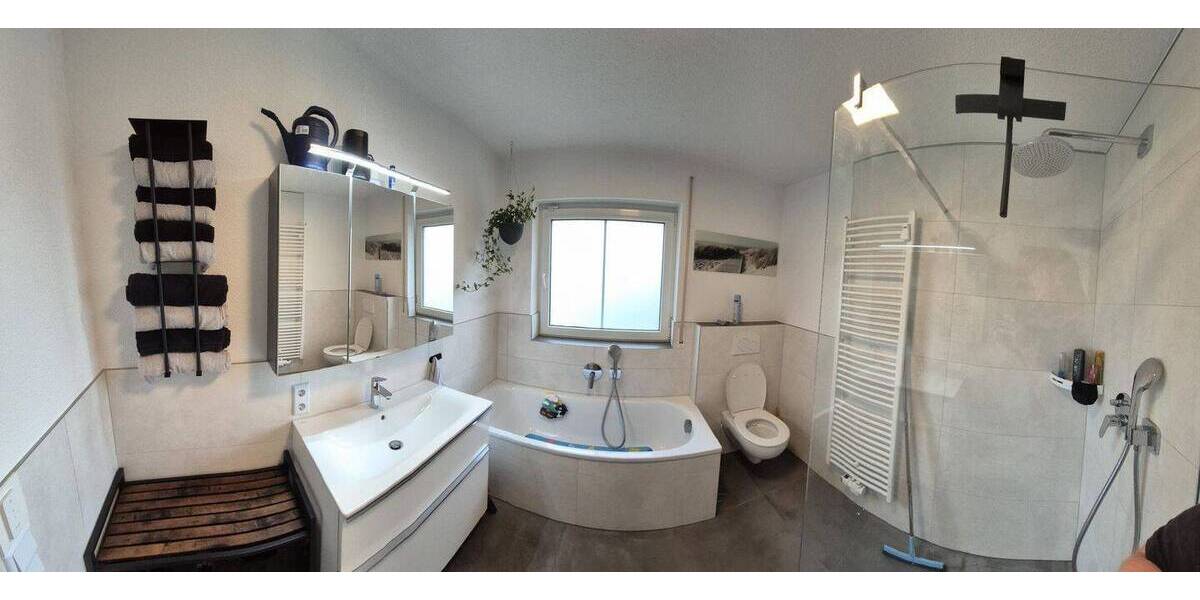 Etagenwohnung Konstanz Petershausen - 4 Zimmer, 90 m&sup2;, 1.950&euro; | Angebot:26886228