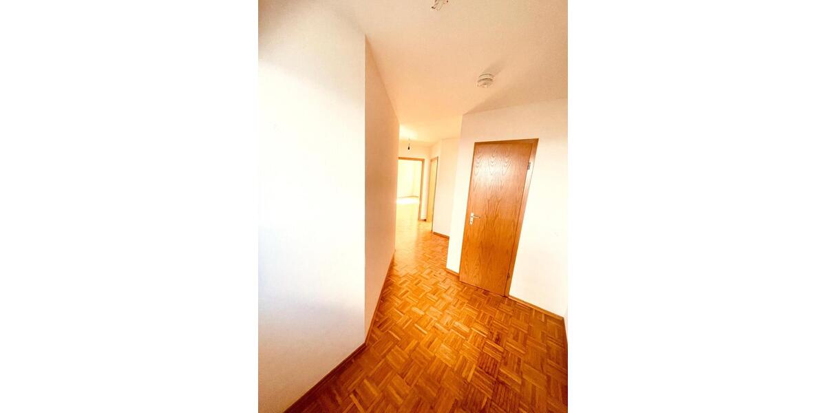 Hochparterre Ravensburg - 2.5 Zimmer, 70 m&sup2;, 280.000&euro; | Angebot:27615361
