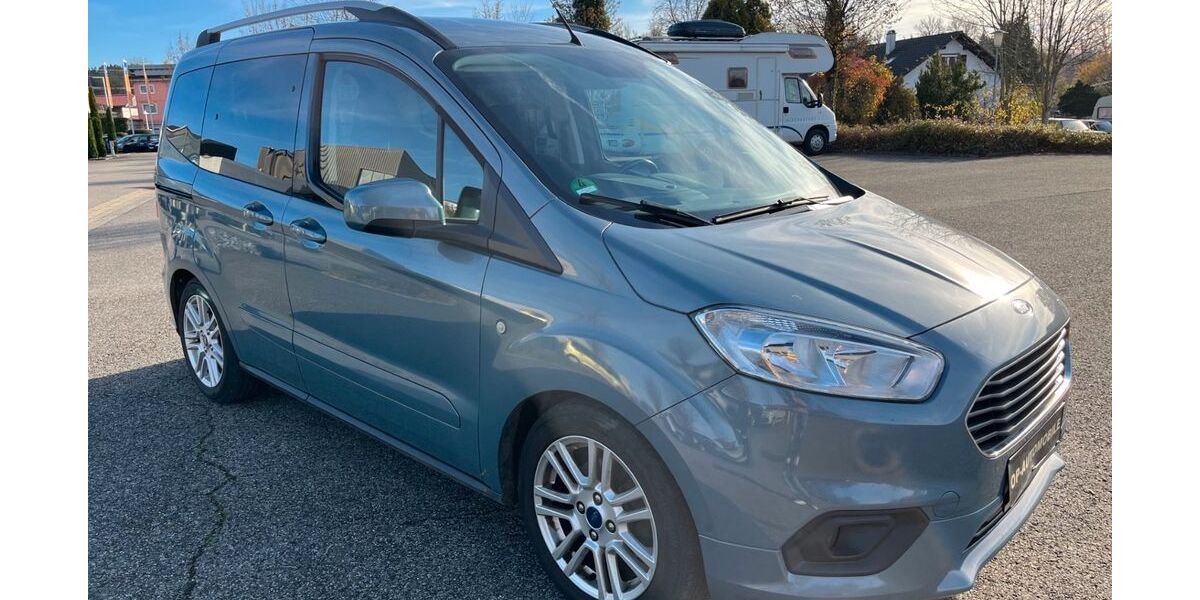 Ford Tourneo Courier 99.987 km 9.990 &euro; Wangen 88239