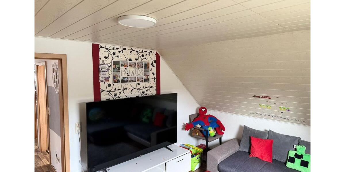 Dachgeschoßwohnung Weingarten - 3.5 Zimmer, 71 m&sup2;, 870&euro; | Angebot:26024478