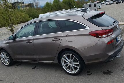 Hyundai i30 70.300 km 15.500 &euro; Ravensburg 88213