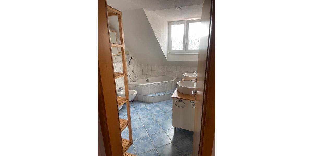 Dachgeschoßwohnung Friedrichshafen Ailingen - 6 Zimmer, 599.000&euro; | Angebot:21174379