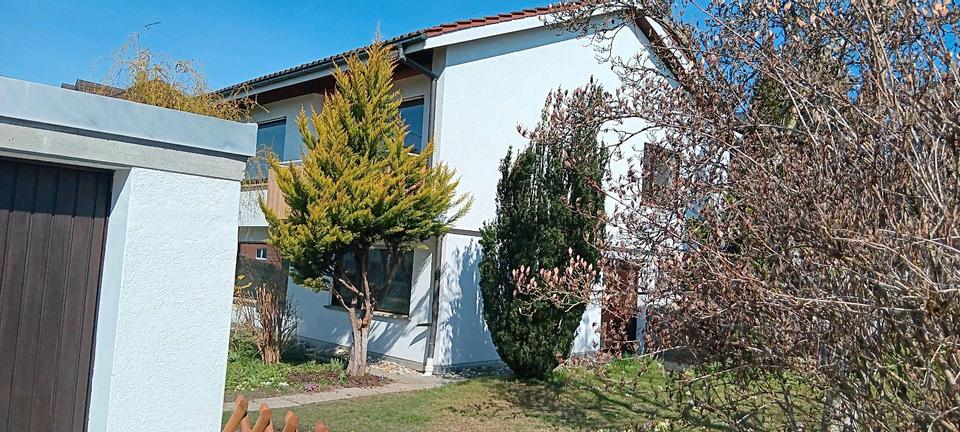 Einfamilienhaus Überlingen - 6 Zimmer, 215 m&sup2;, 2.800&euro; | Angebot:25968331