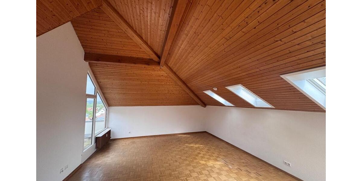 Dachgeschoßwohnung Immenstaad am Bodensee - 2.5 Zimmer, 98 m&sup2;, 1.390&euro; | Angebot:26517744