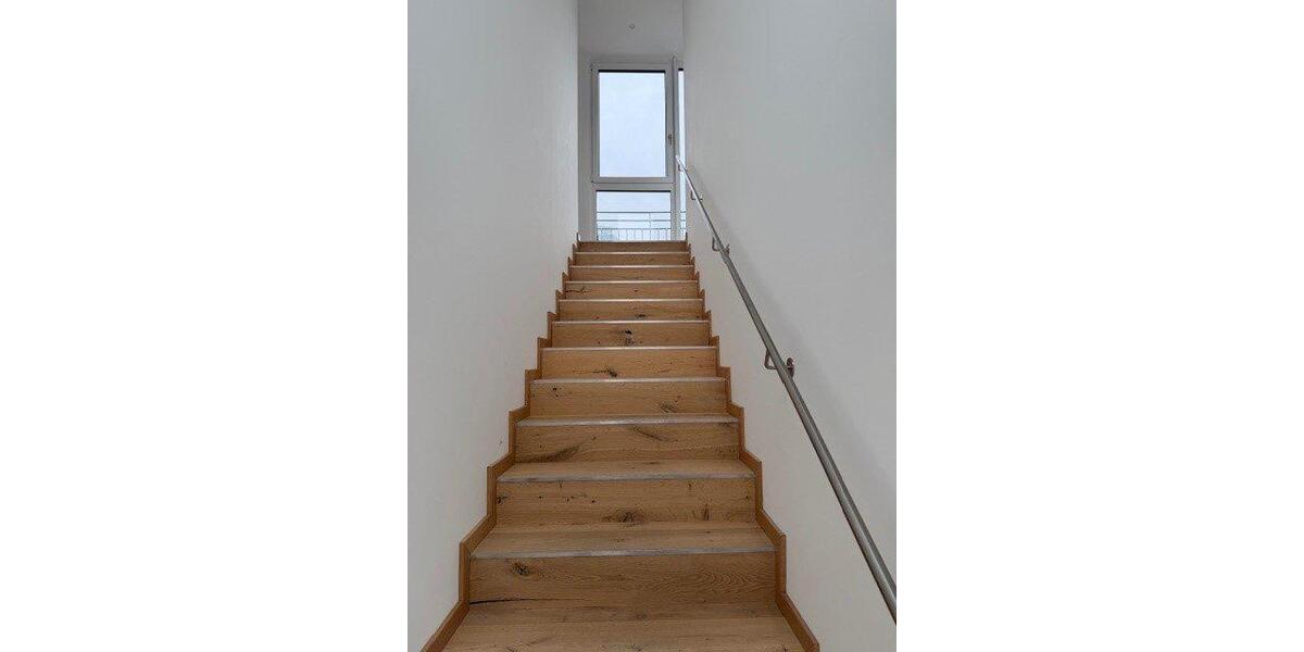 Dachgeschoßwohnung Überlingen - 3 Zimmer, 119 m&sup2;, 2.250&euro; | Angebot:26580201