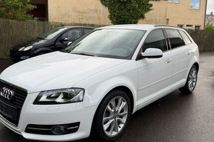 Audi A3 95.500 km 11.400 &euro; Friedrichshafen 88045