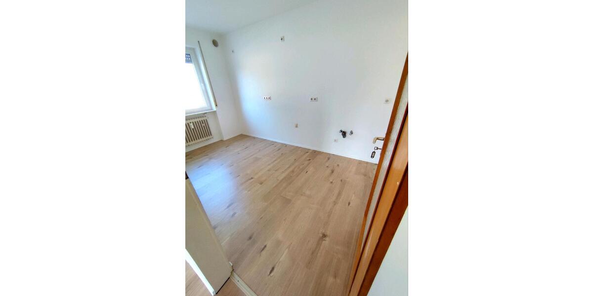 Etagenwohnung Ravensburg - 4.5 Zimmer, 105 m&sup2;, 280.000&euro; | Angebot:26126762